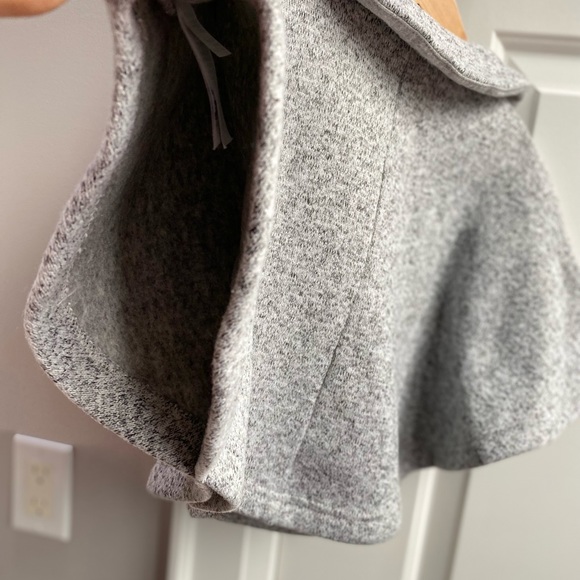 Max Studio Baby - Warm fleece lined Cape - Picture 5 of 7